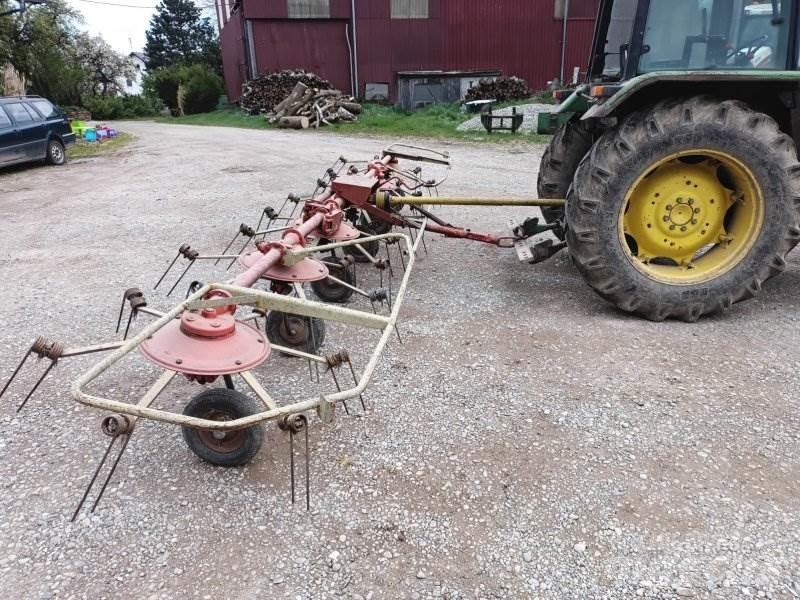 Kuhn GF 671 Okretači i sakupljači sijena