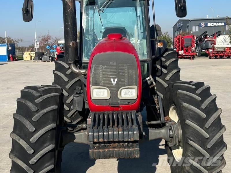 Valtra A93 H Traktori