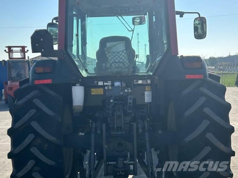 Valtra A93 H Traktori