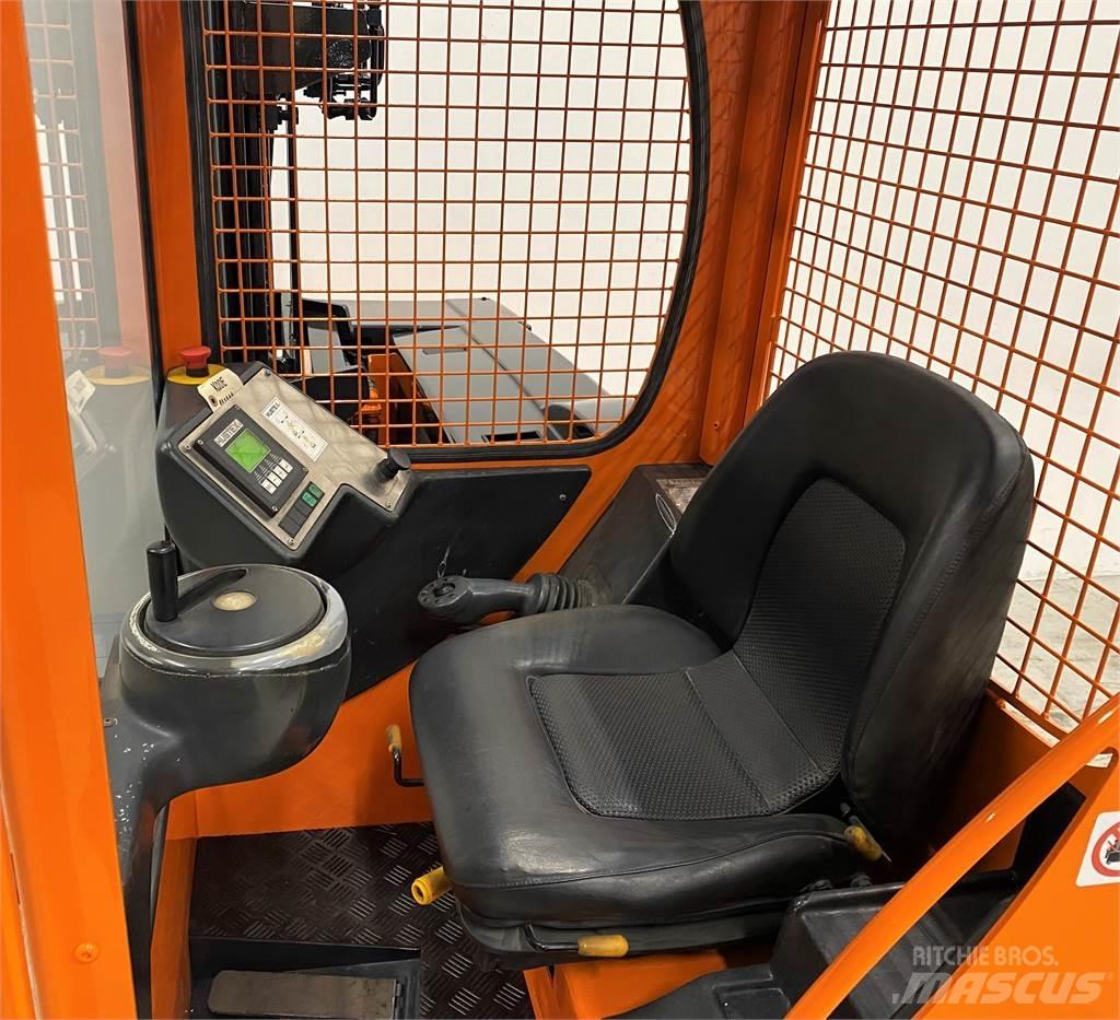 Hubtex MQ 30 AC Viličari sa 4-stranskim dohvatom