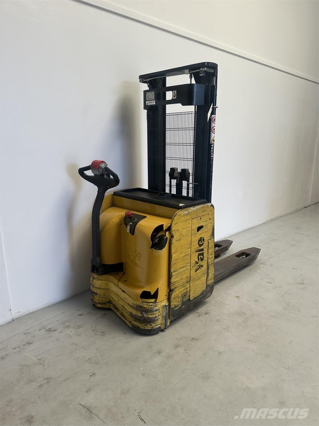 Tektra CPD35-XC4 Električni viličari
