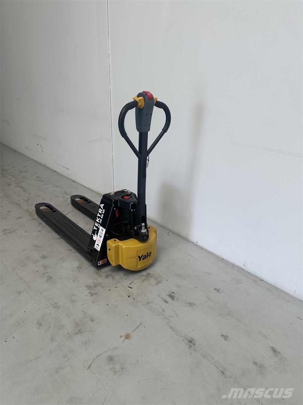 Yale MPC15 - 550 Nisko podizni električni viličar