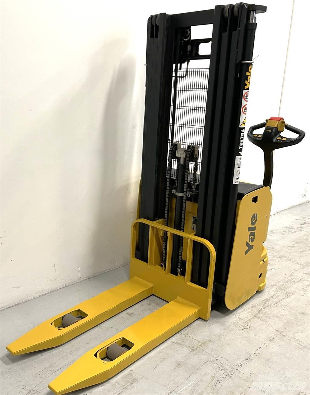 Yale MS12 Ručni električni viličar