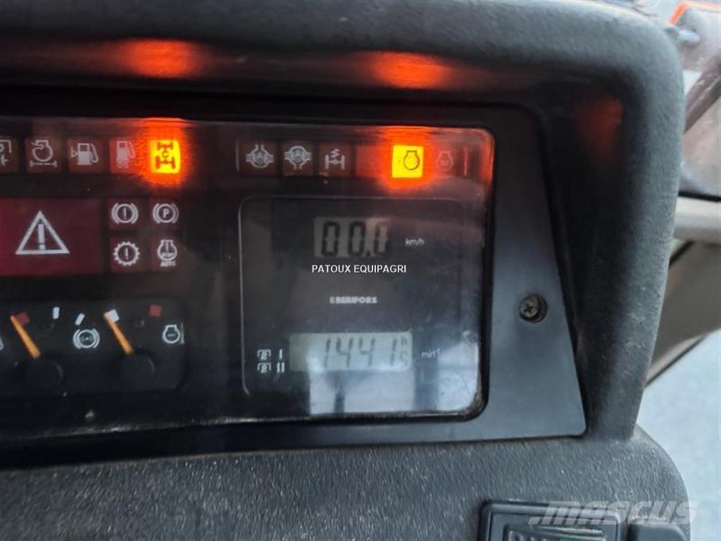 Case IH CVX150 Traktori