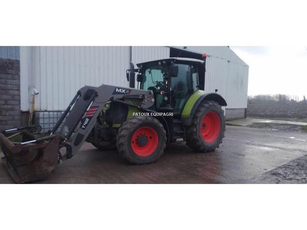 CLAAS ARION 520 Traktori