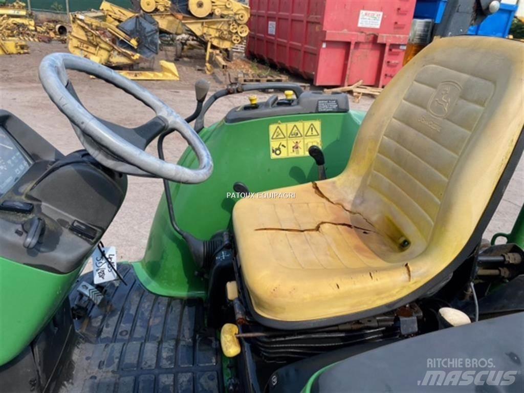 John Deere 4710 Traktori