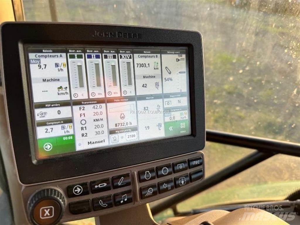 John Deere 6155R Traktori