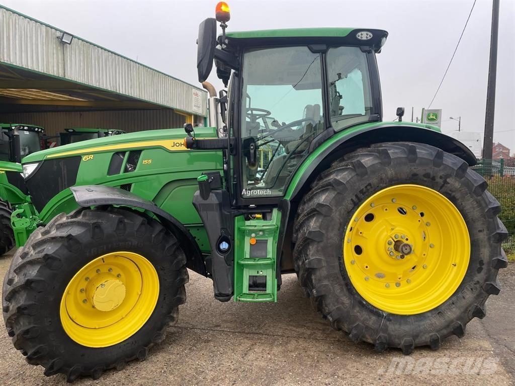 John Deere 6R155 Traktori