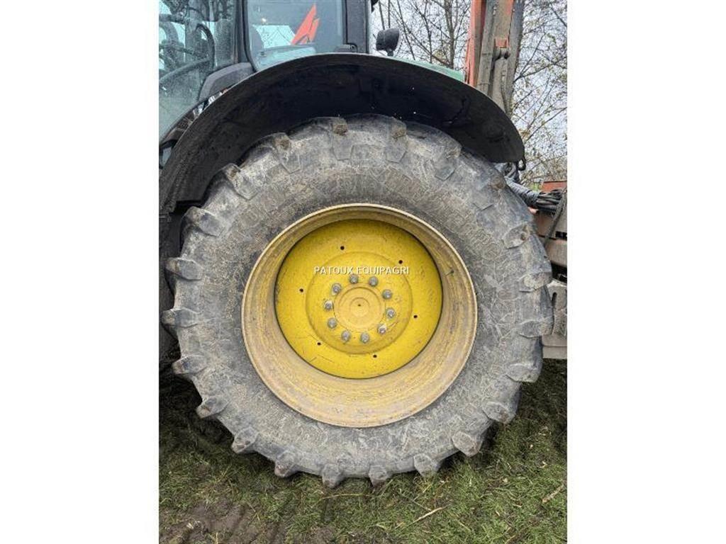 John Deere 6R195 Traktori