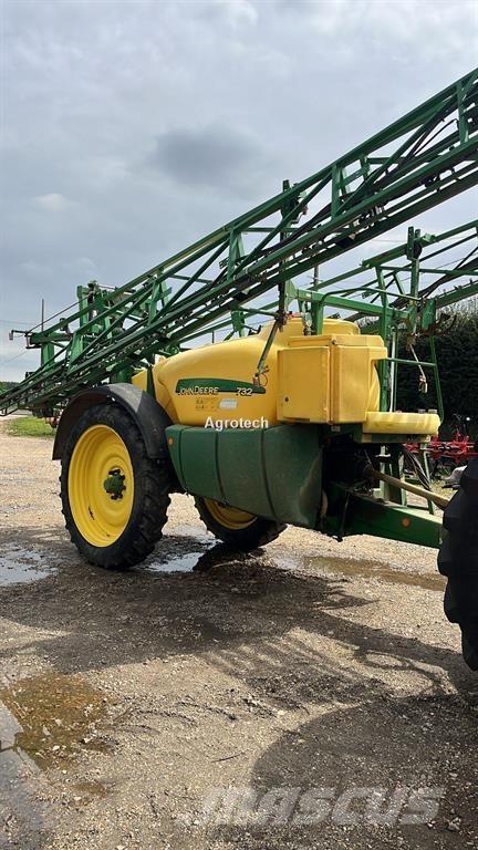 John Deere 732 Vučene prskalice