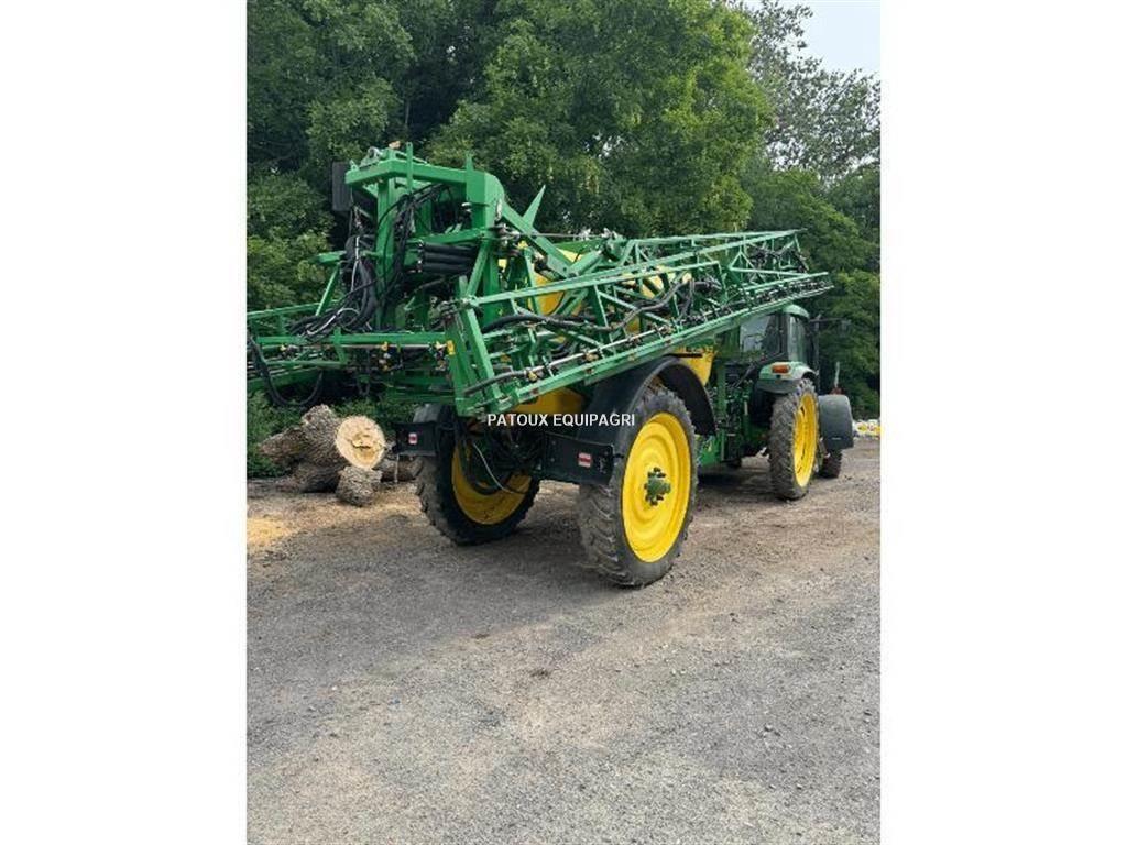 John Deere 840 Vučene prskalice