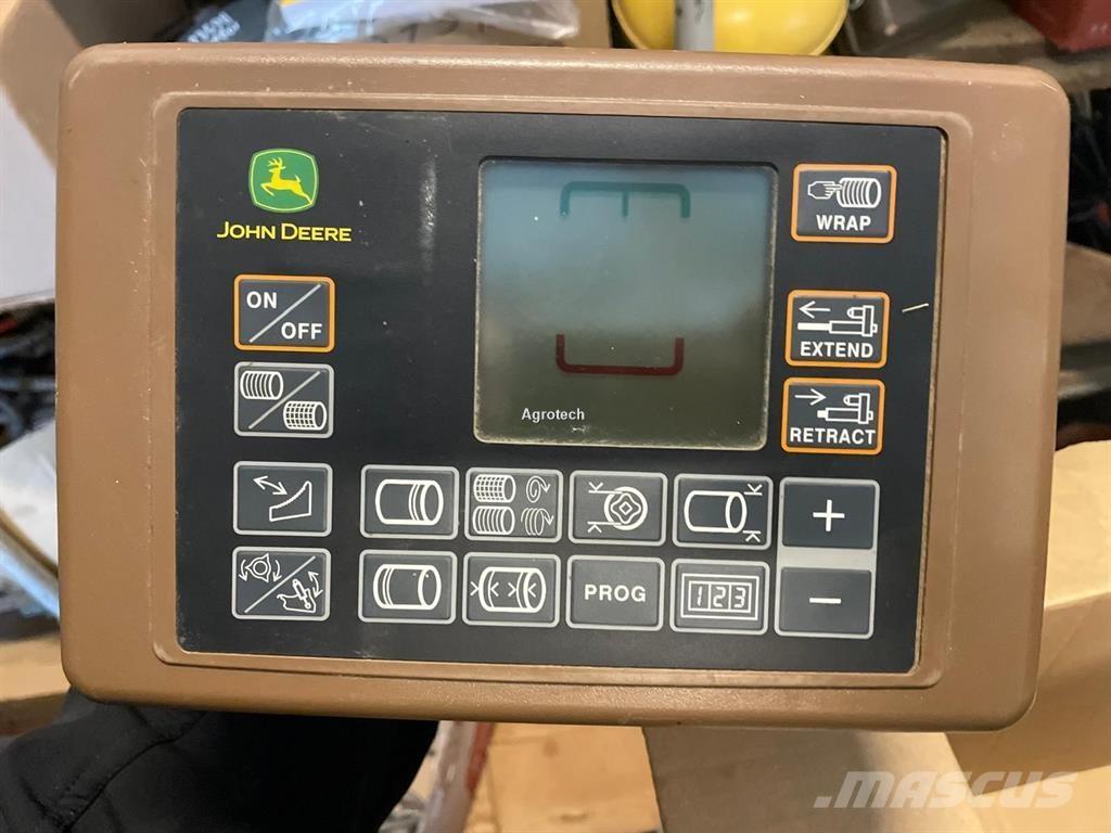 John Deere V451M Rolo balirke