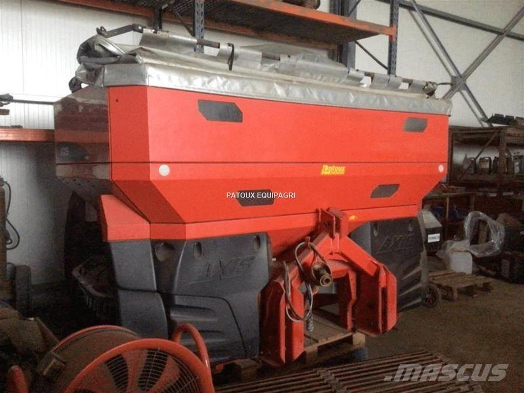 Kuhn AXIS50.1W Rasipači mineralnog  gnojiva