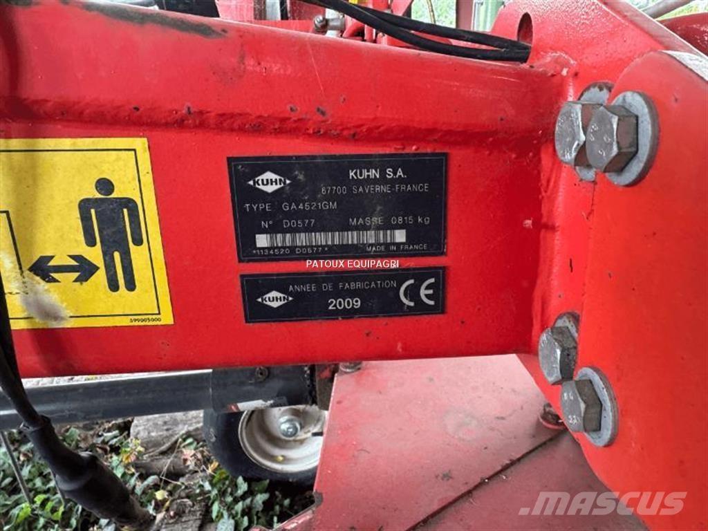 Kuhn GA4521GM Okretači i sakupljači sijena