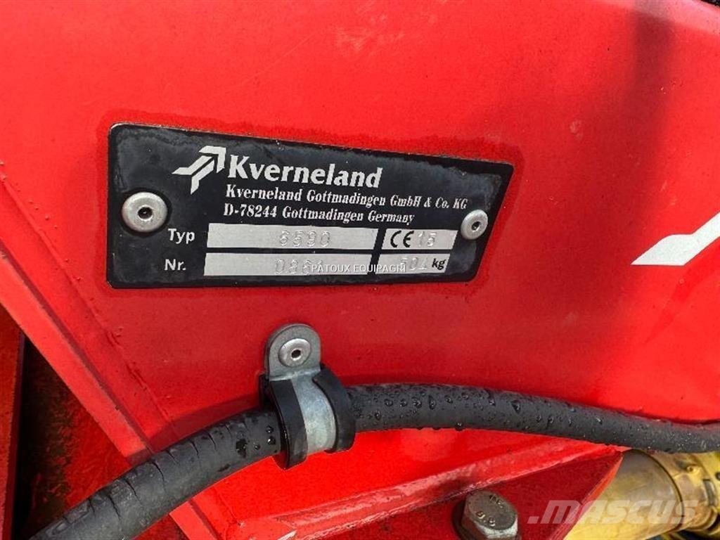 Kverneland 8046 Okretači i sakupljači sijena