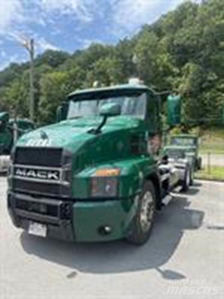 Mack AN64T Traktorske jedinice