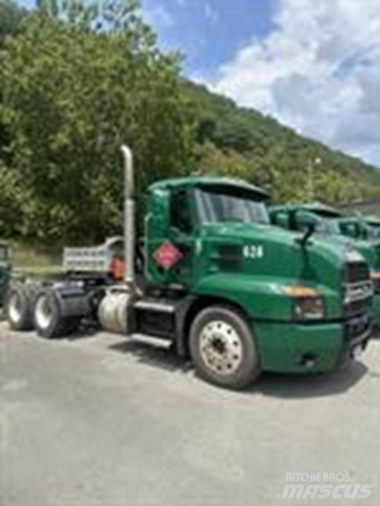 Mack AN64T Traktorske jedinice
