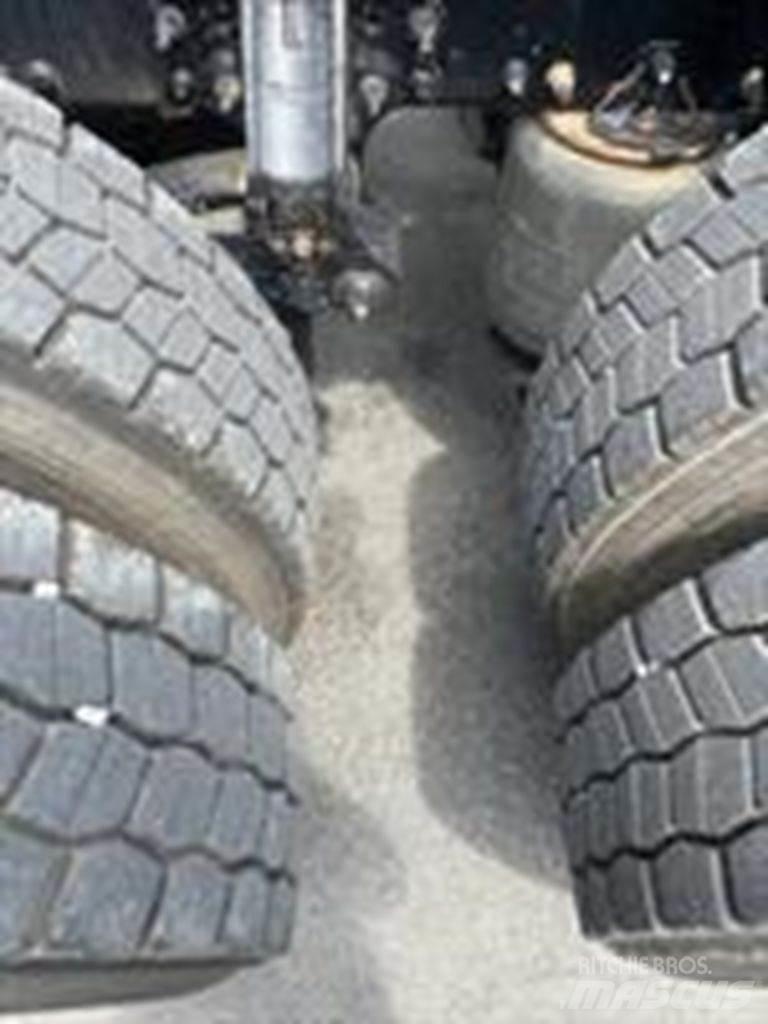 Mack AN64T Traktorske jedinice
