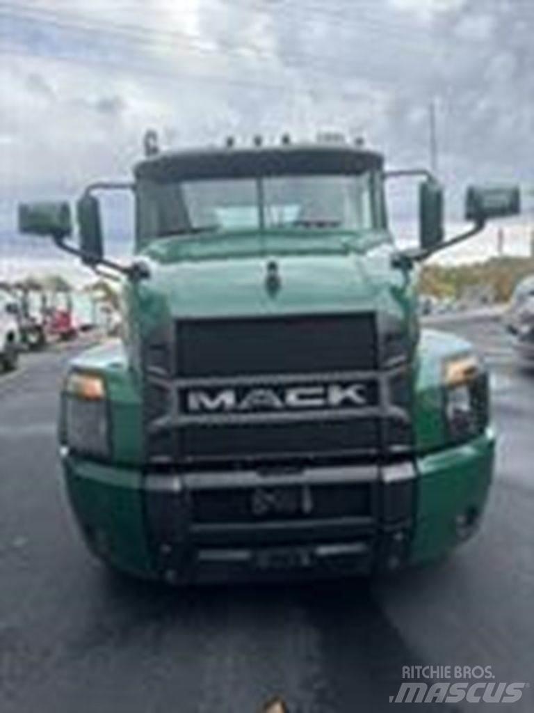 Mack AN64T Traktorske jedinice