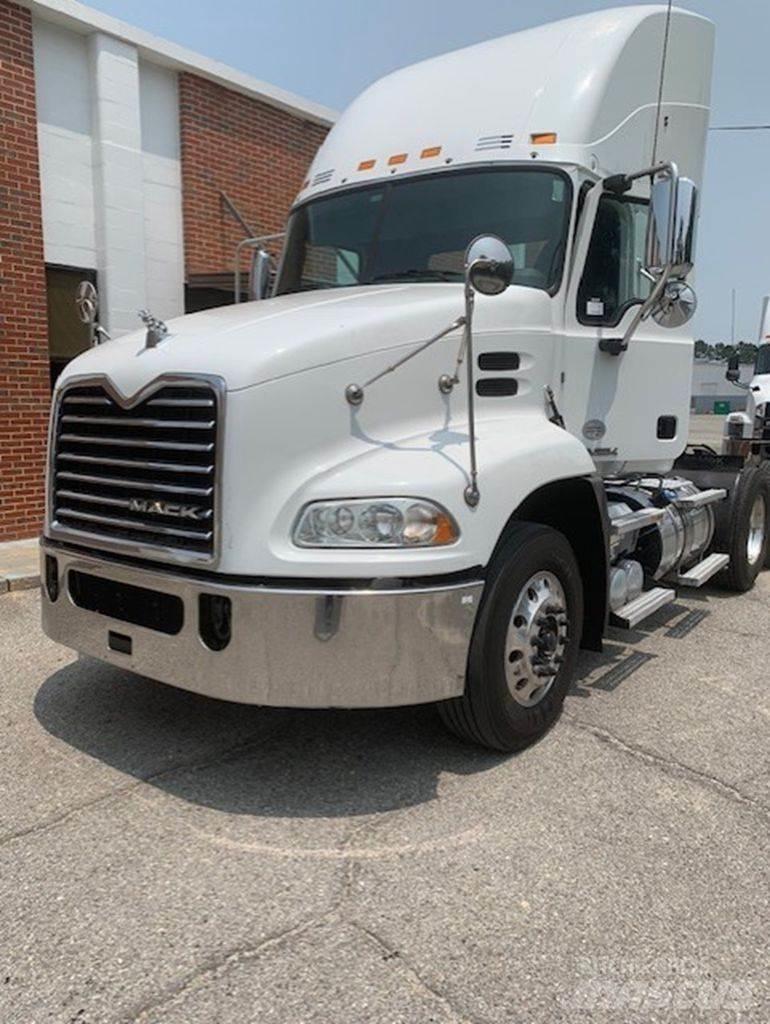 Mack CXU613 Traktorske jedinice