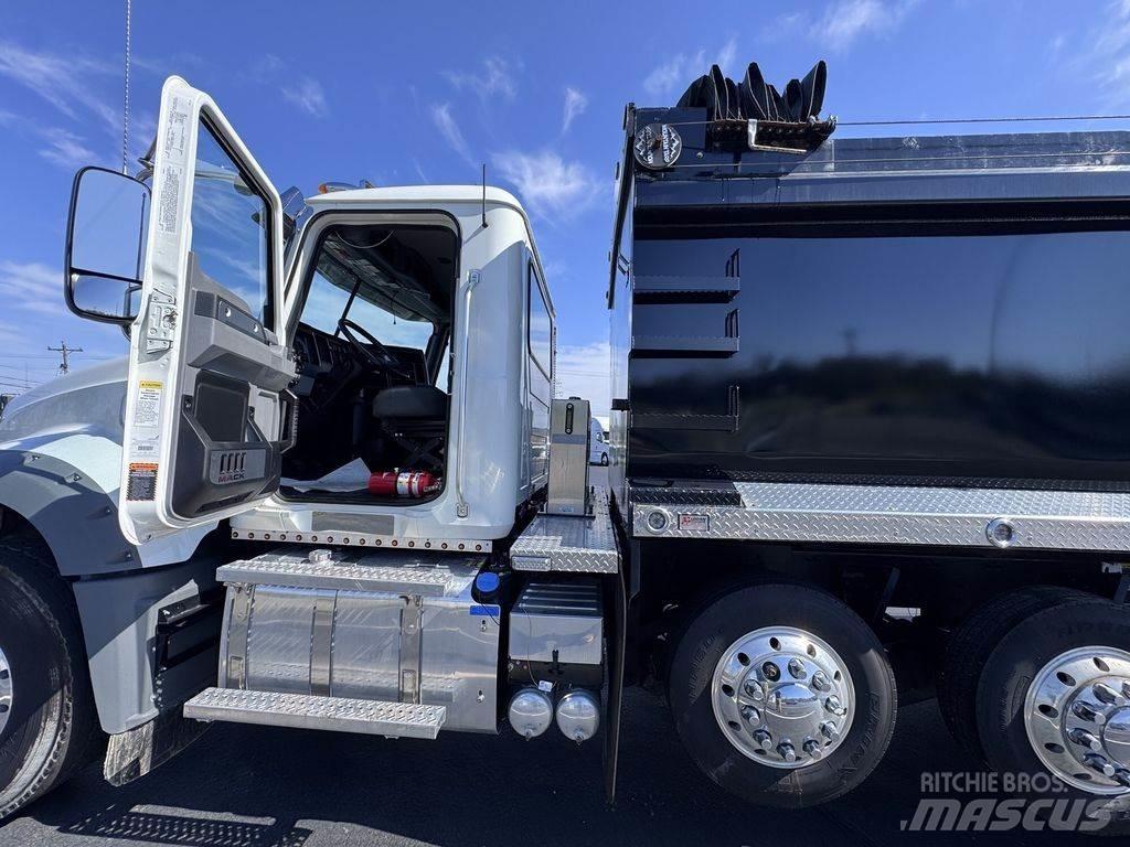 Mack GR64F Kiper kamioni