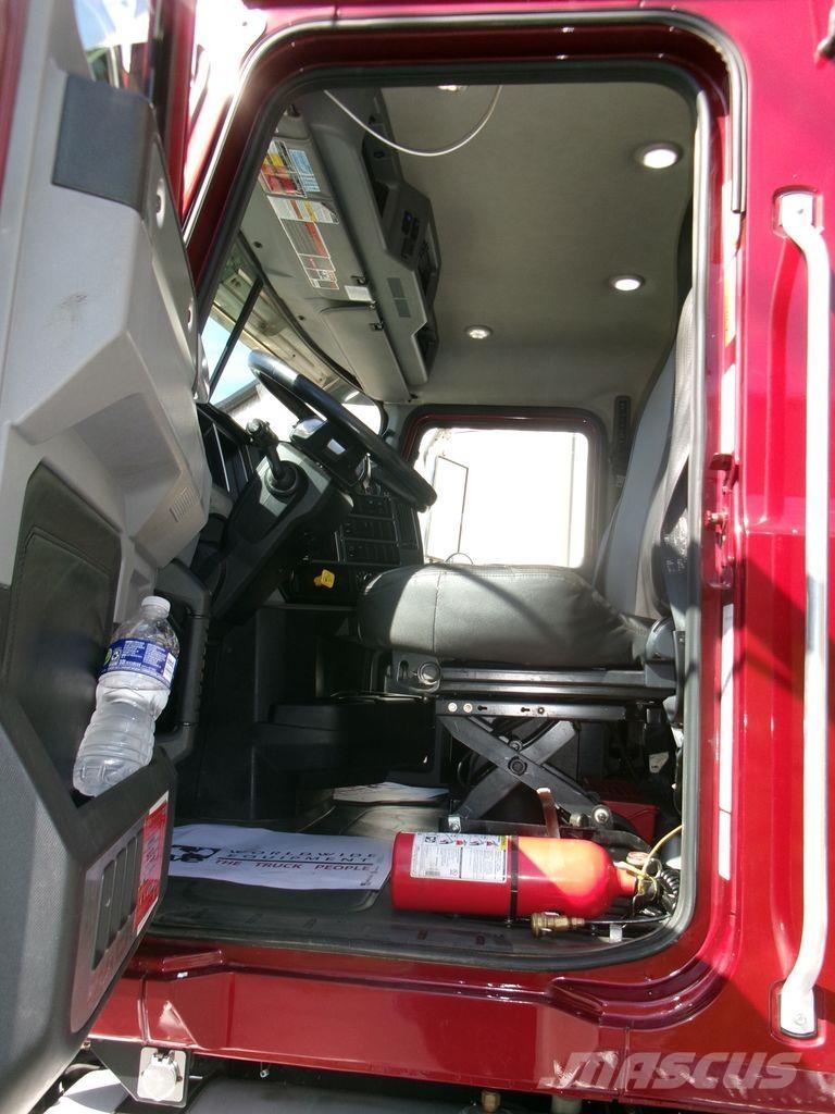 Mack GR64F Kiper kamioni