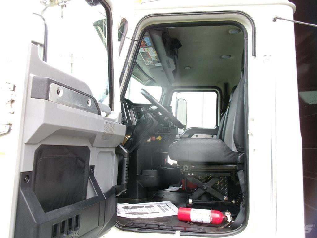 Mack GU713 Kiper kamioni