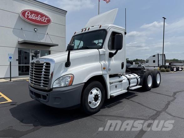 Freightliner CASCADIA 113 Traktorske jedinice