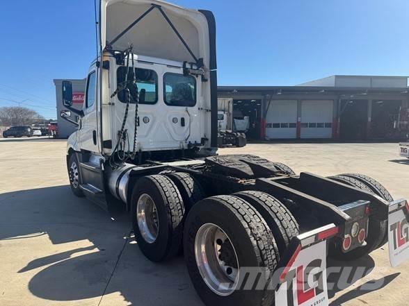 Freightliner CASCADIA 126 Traktorske jedinice