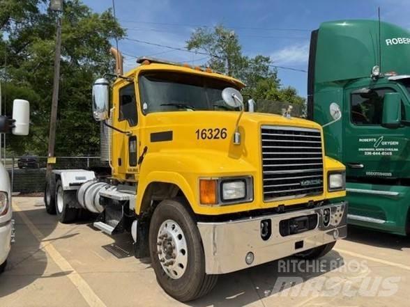 Mack PINNACLE CHU613 Traktorske jedinice