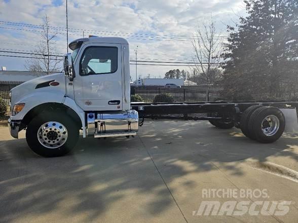 Peterbilt 536 Kamioni-šasije