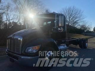 Peterbilt 536 Kamioni-šasije