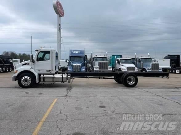 Peterbilt 536 Kamioni-šasije