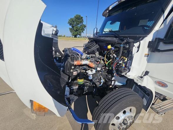 Peterbilt 536 Kamioni sa otvorenim sandukom