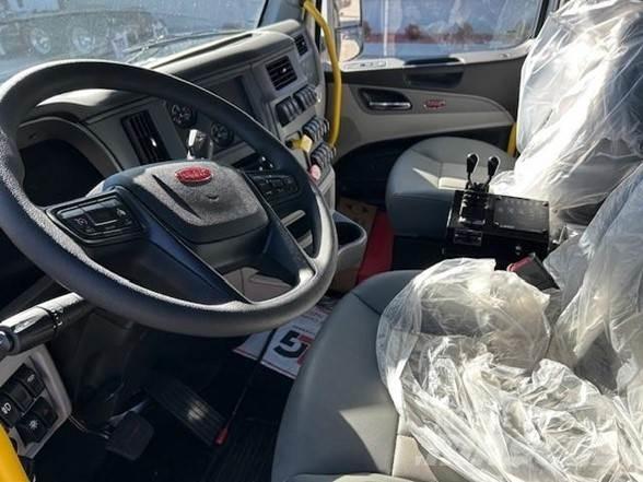 Peterbilt 567 Kamioni za otpad