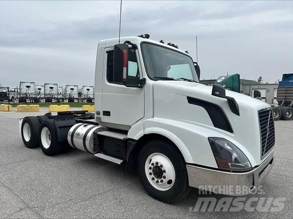 Volvo VNL42T300 Traktorske jedinice