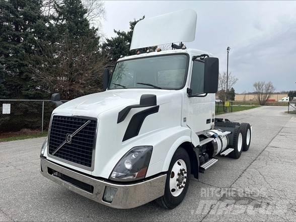 Volvo VNL42T300 Traktorske jedinice