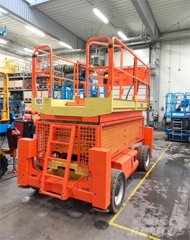 JLG 4069 Škaraste platforme