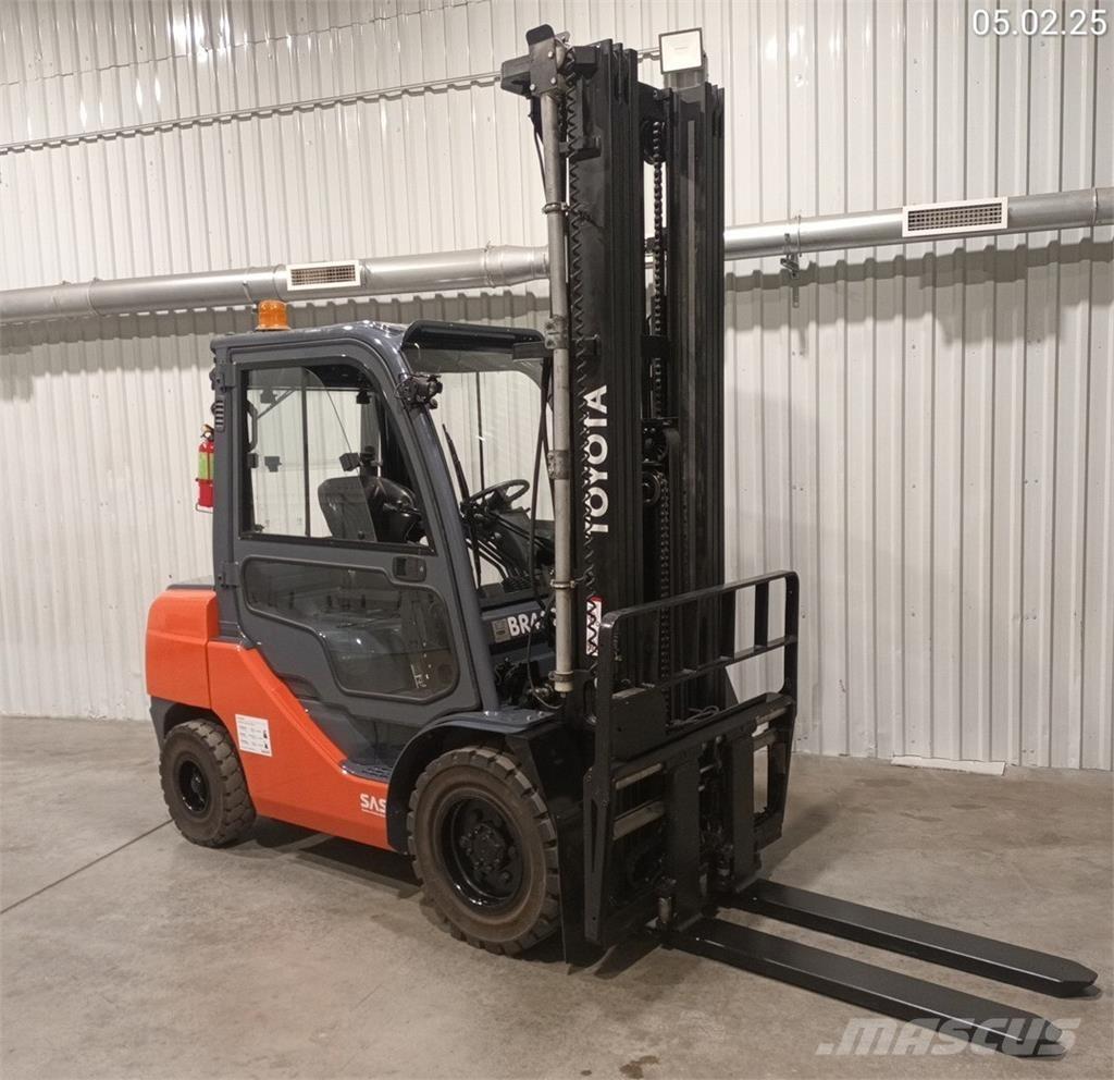 Toyota 02-8FDF30 Dizelski viličari