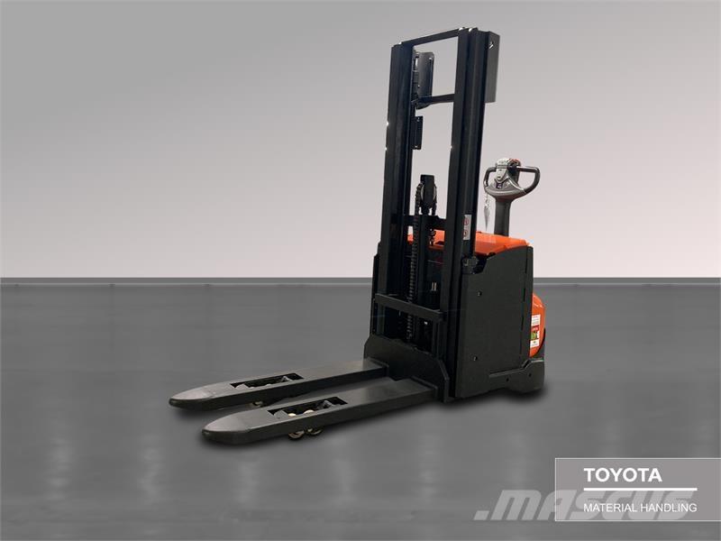 BT SWE120L Ručni električni viličar