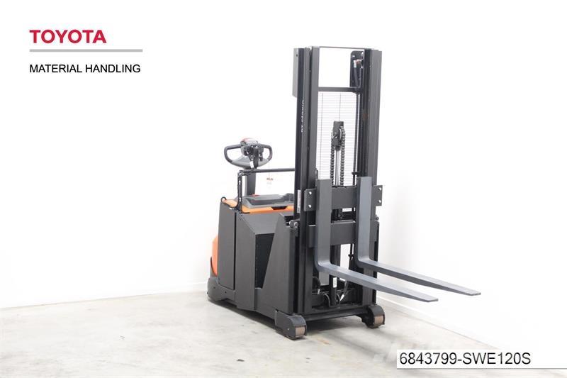 BT SWE120 Ručni električni viličar