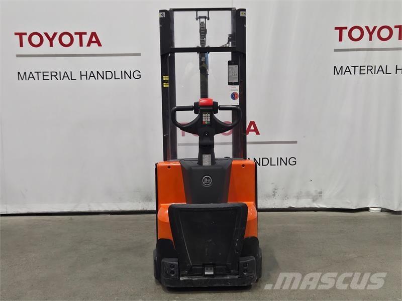 BT SWE120L Ručni električni viličar