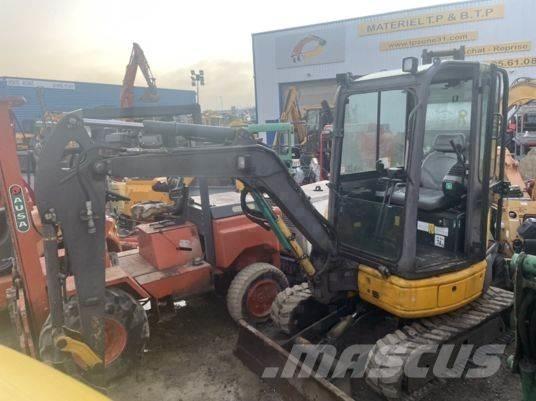 Komatsu PC26MR-3 Mini bageri <7t