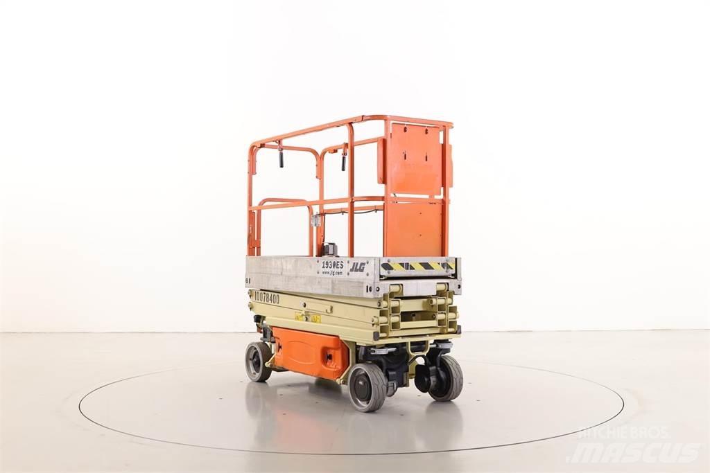 JLG 1930ES Škaraste platforme
