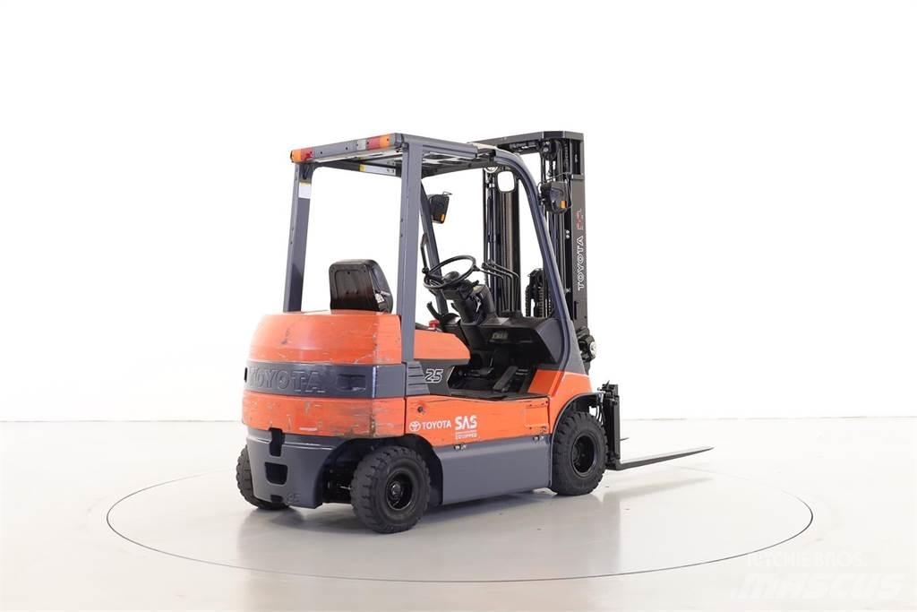 Toyota 7FB25 Električni viličari