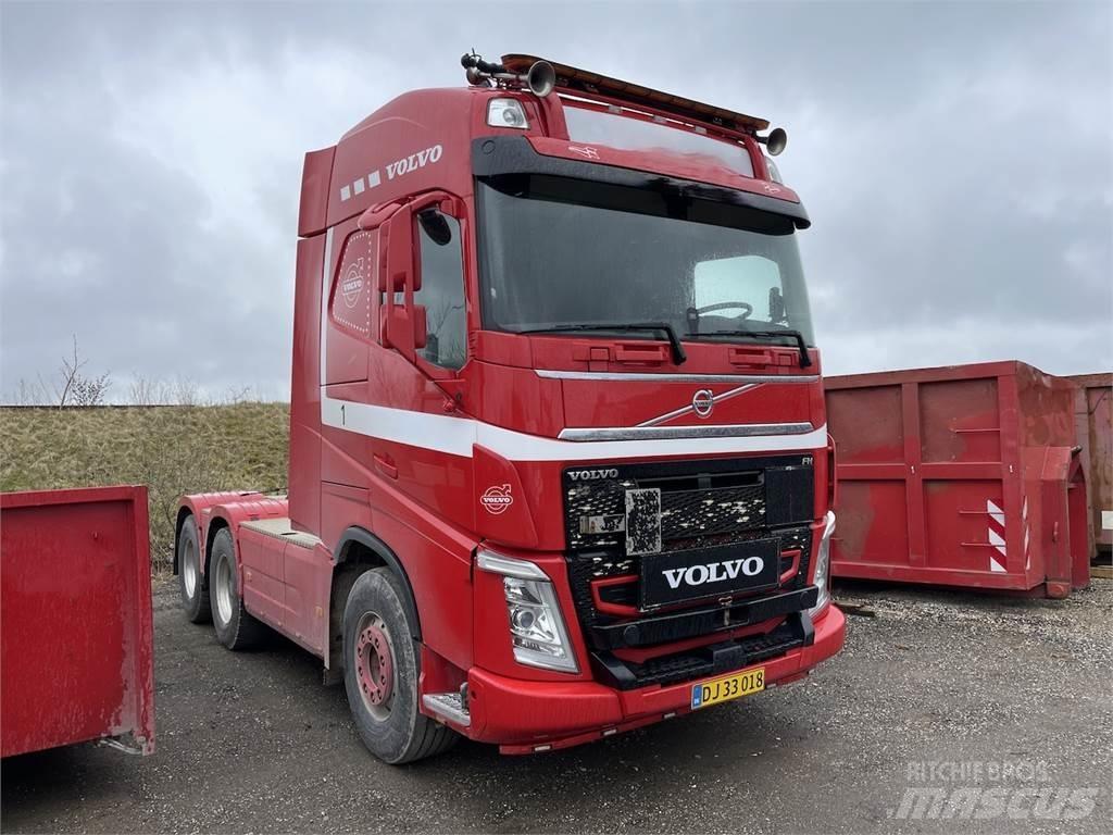Volvo FH540 Nisko-utovarne poluprikolice