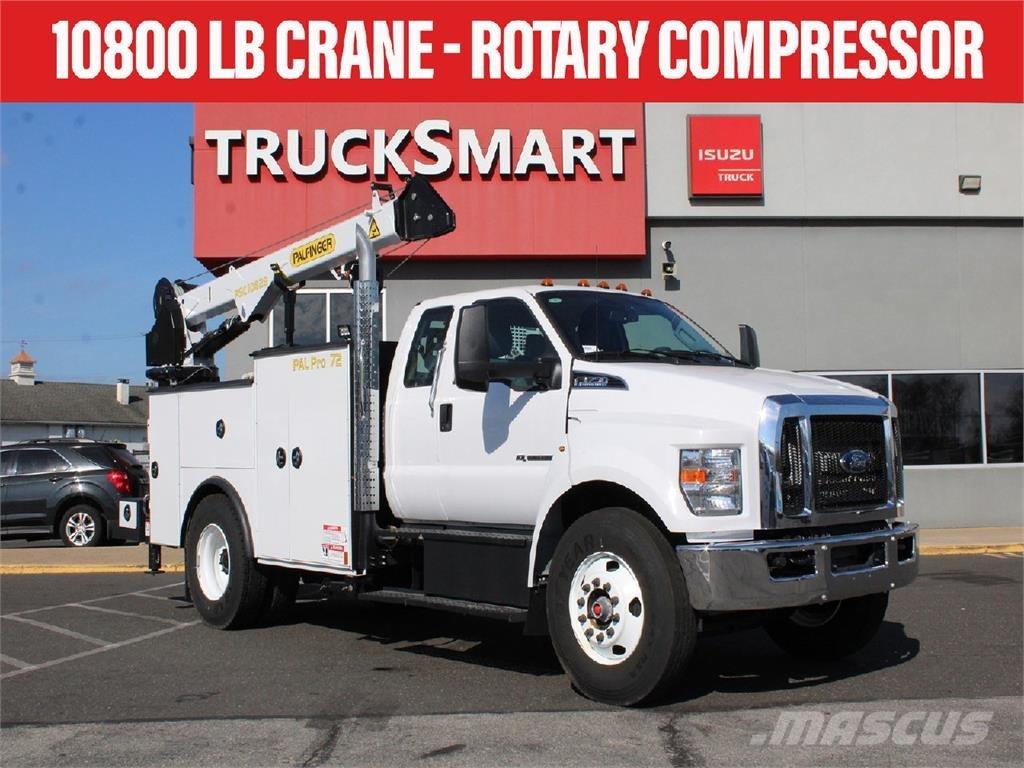 Ford F750 Kamioni sa kranom