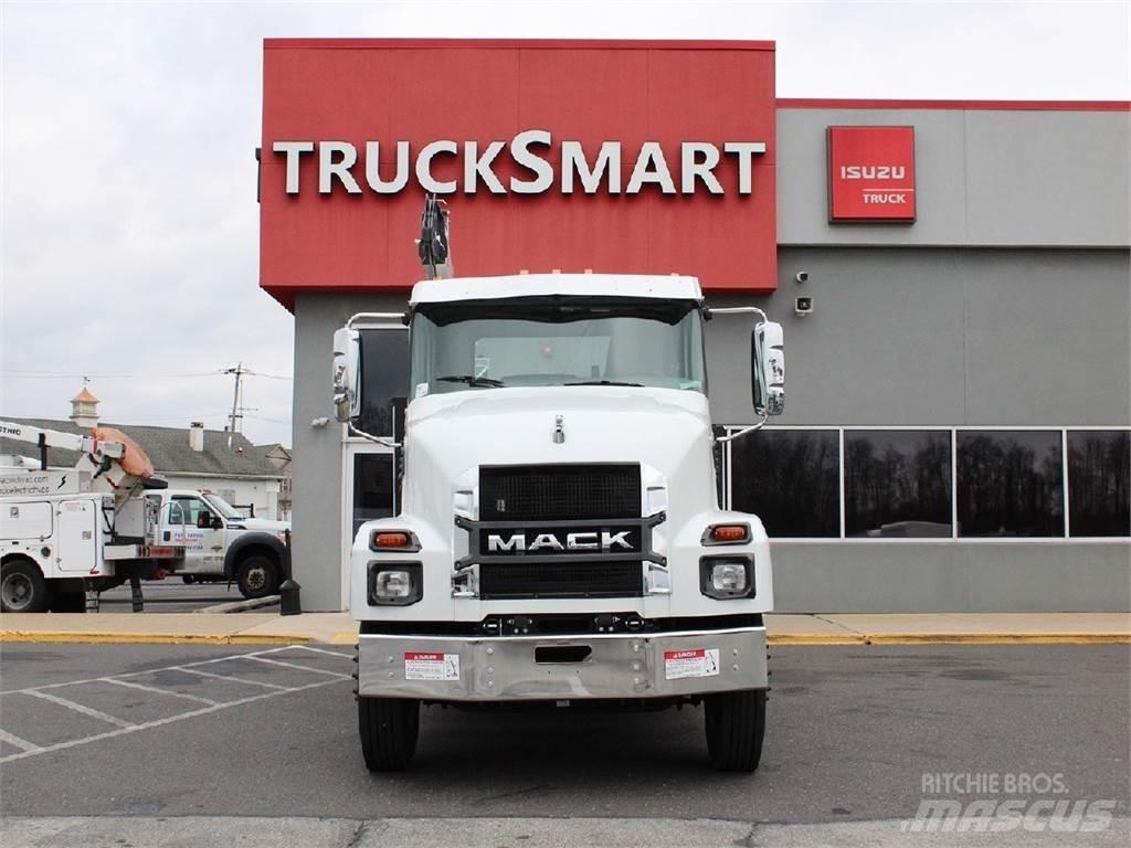 Mack MD6 Recovery vozila