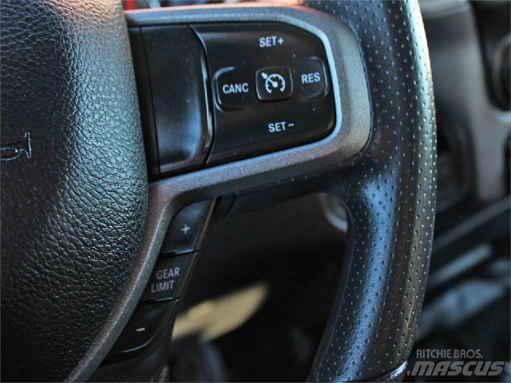 RAM 5500 Demontažnii kamioni za podizanje kabela