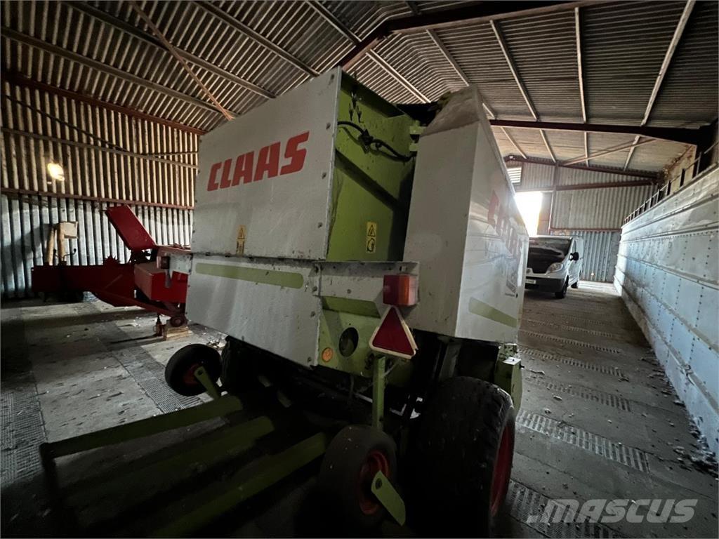 CLAAS VARIANT 260 Balirke za kockaste bale